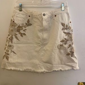 Abercrombie and Fitch white denim skirt